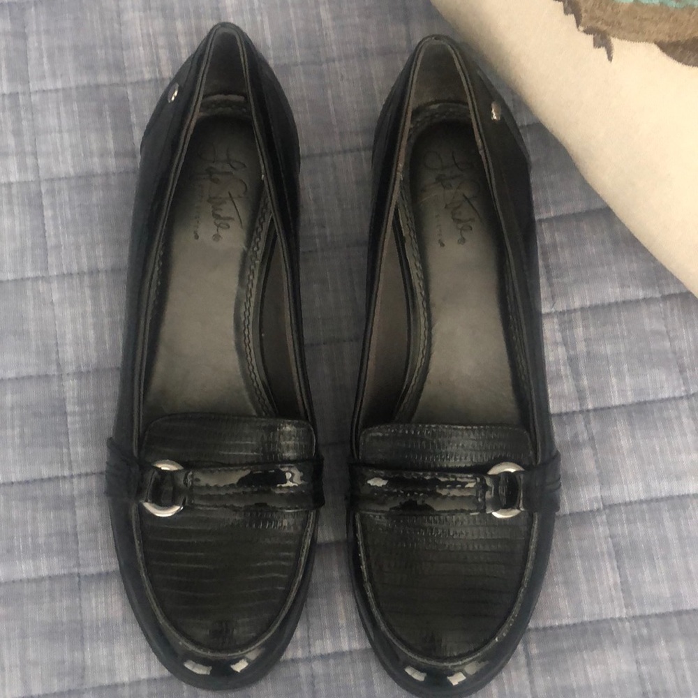 Women’s Lifestride Black Patent Loafers- Sz 9.5